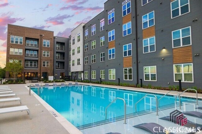 Building Photo - 180 Newton Bridge Rd