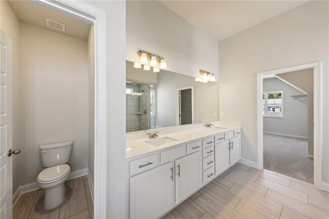 Building Photo - 6137 Black Pear Ln