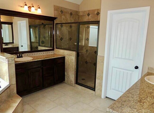 Building Photo - 3817 Enchanted Rock Rd