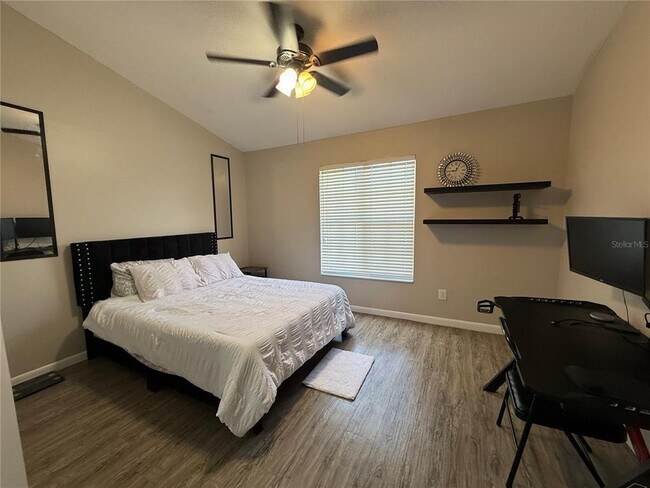 Building Photo - 11316 Grandville Dr