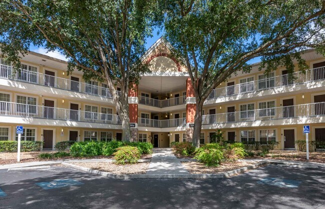 Building Photo - 3600 SW 42nd St