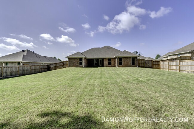 Building Photo - 538 Patrick Farms Dr