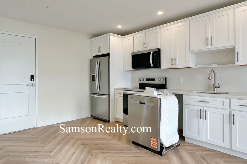 Building Photo - 381 Wickenden St