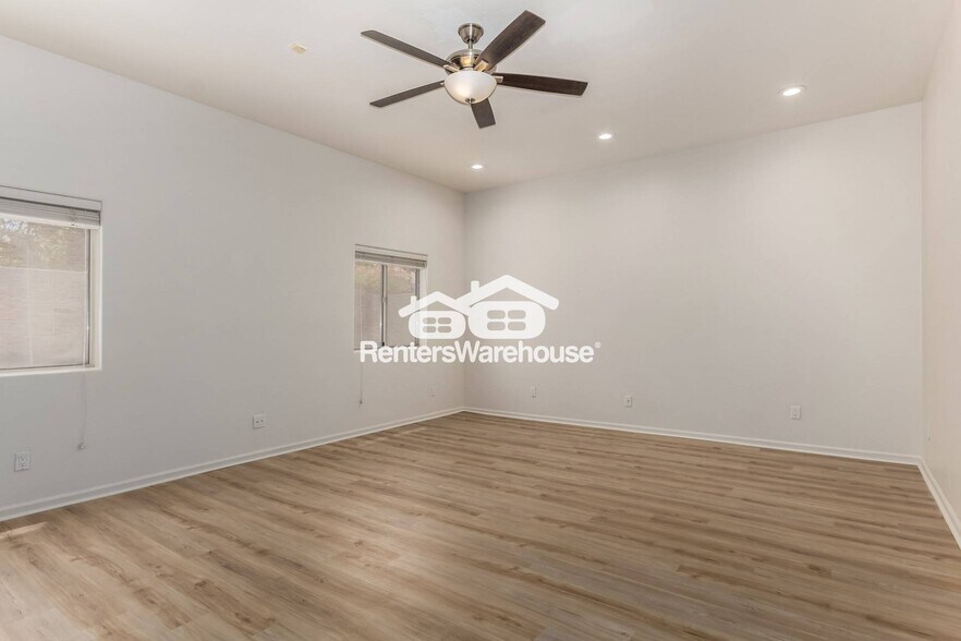 Building Photo - 21745 N 61st Dr