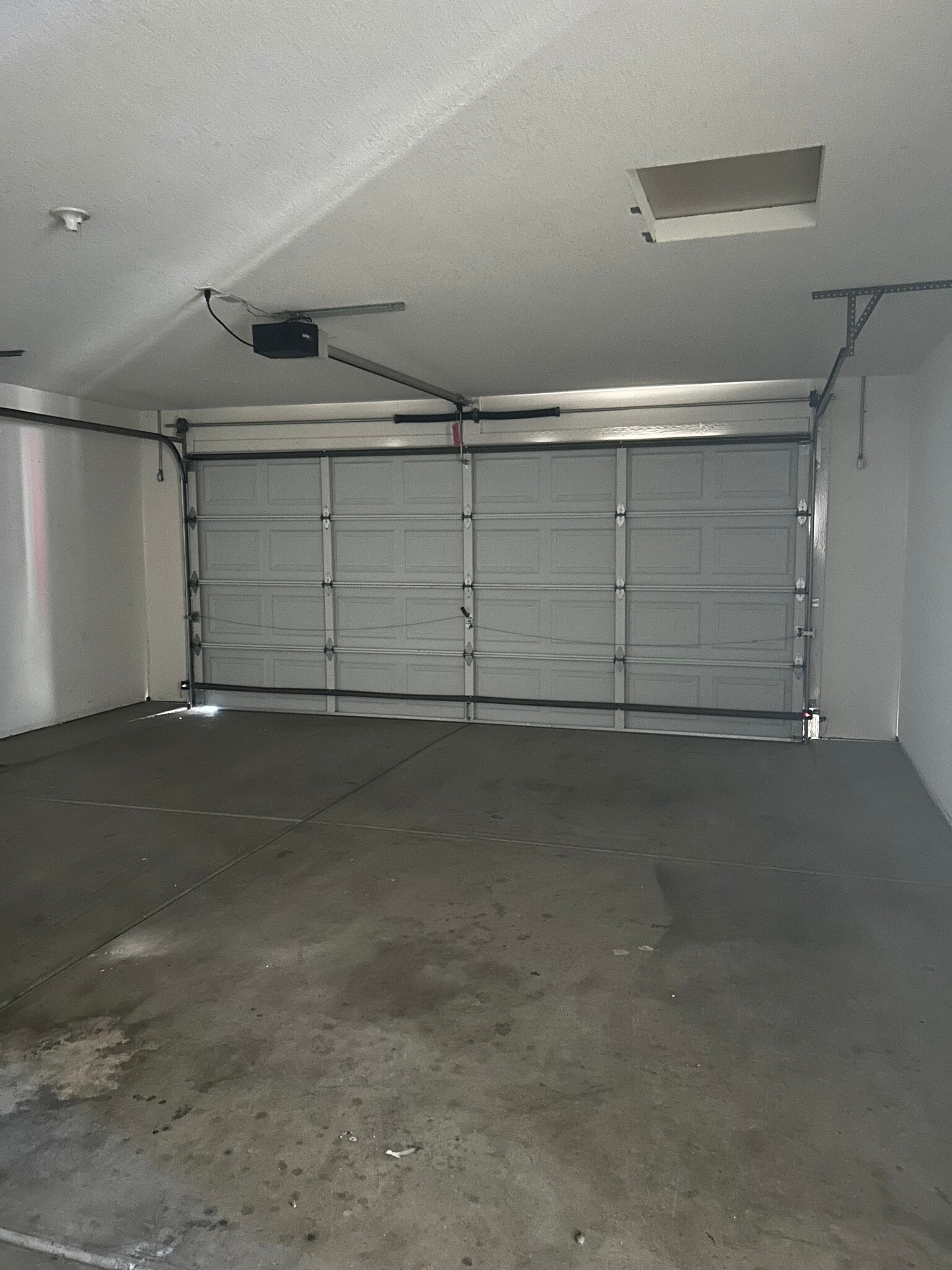 Garage - 3720 Churchill Dr