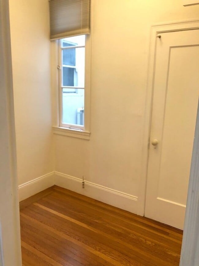 Building Photo - NML5816-20G