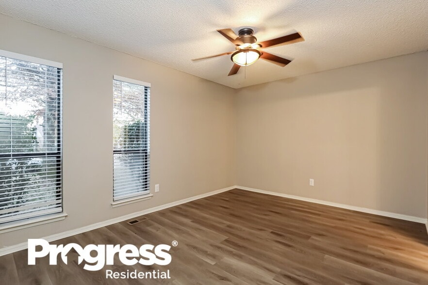 Building Photo - 801 NW 139th St