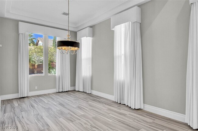 Building Photo - 9704 Cameo Rose Ln