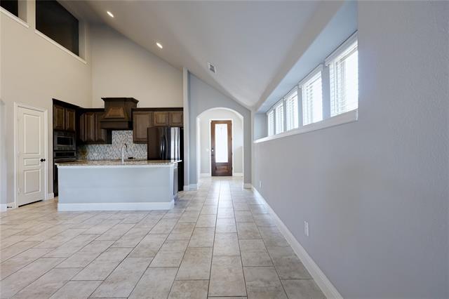 Building Photo - 531 Harvest Grove Dr