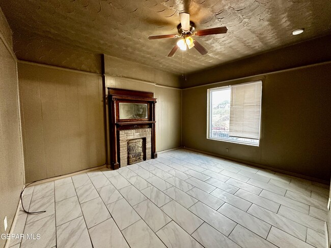 Building Photo - 618 Stewart Ct