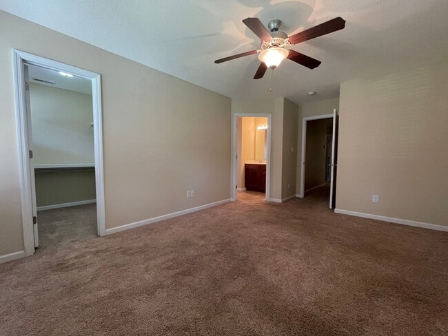 Building Photo - Super Sugarberry