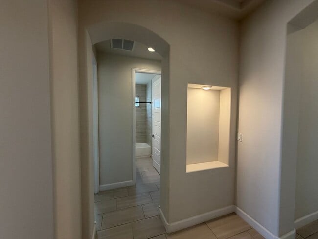 Building Photo - 3 Bedroom Plus Office Single Story New Construction Available Near Woodmont Ave NW & Rainbow Blvd...