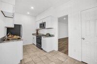 Building Photo - 11218 Park Central Pl