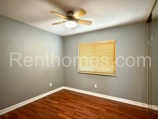 Building Photo - 11339 Red Cedar Ln