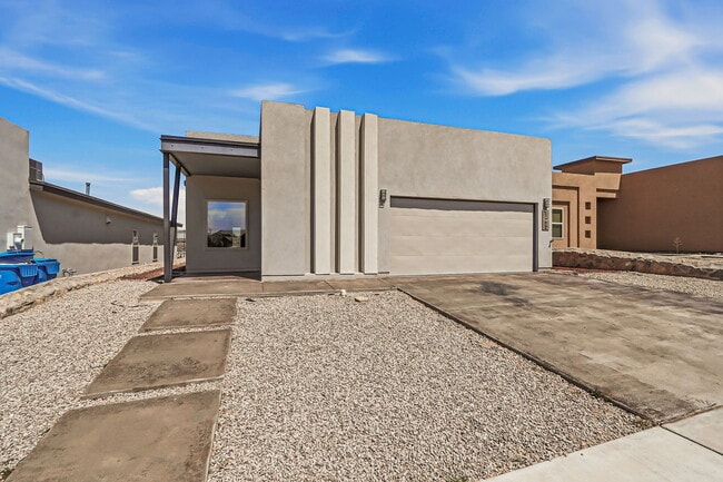 Building Photo - 125 Via Rojas