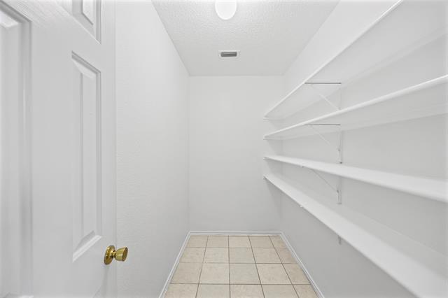 Building Photo - 8409 Redheart St