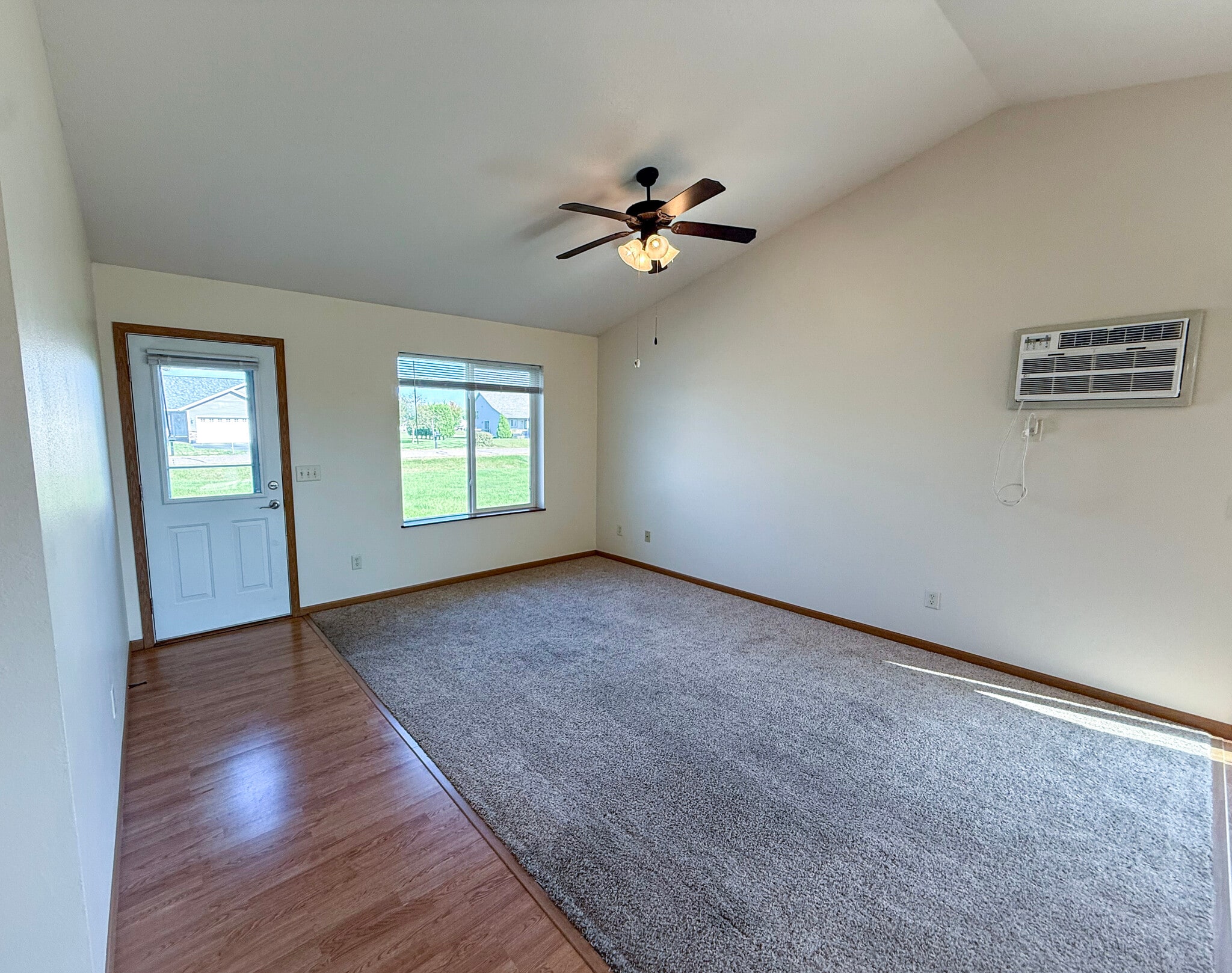 Building Photo - 13595 42nd Ave