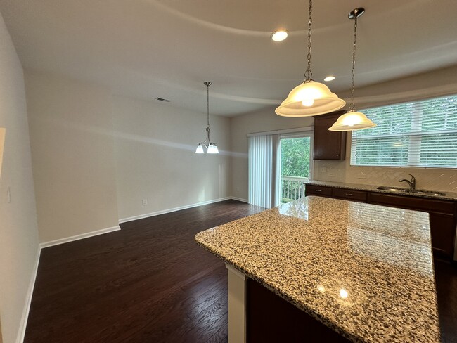 Building Photo - 1460 Salem Creek Dr