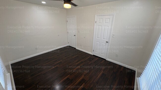 Building Photo - 2 bedroom 1 bathroom house located in the 93307 zipcode near E Brundage Ln/ Madison St