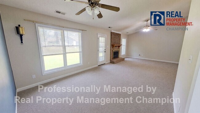 Building Photo - 315 Peppertree Ct