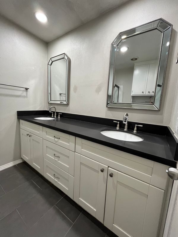 Building Photo - 12580 Fairoaks Ln