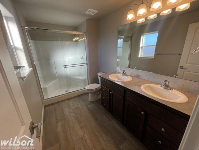 Building Photo - Charming 3BD/2BA House for Rent in West Valley