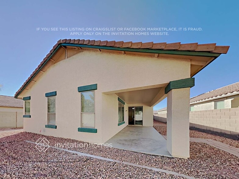 Building Photo - 2813 S 101st Ave