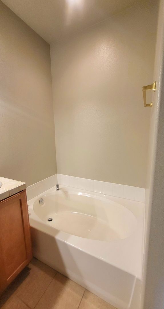 Building Photo - 1101 Bourbon St