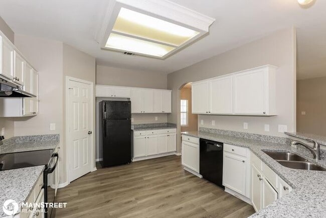 Building Photo - 4451 SOUTHEAST DR, SAN ANTONIO, TX 78222