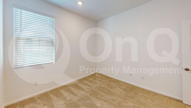 Building Photo - 7110 W Ferntree Ln