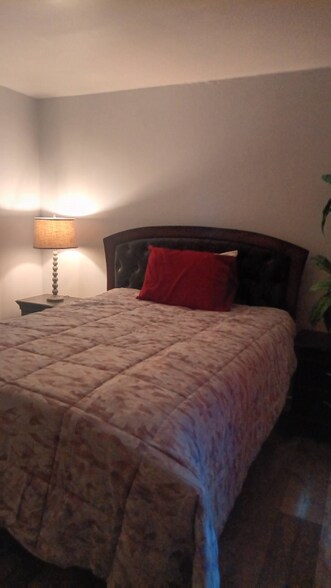 Building Photo - 7347 Timmons Rd