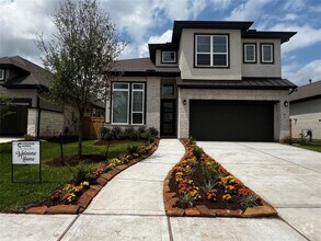 Building Photo - 10931 Cres Spg Dr