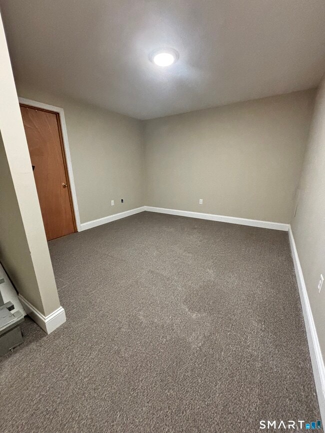 Building Photo - 100-112 N Turnpike Rd