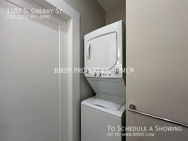 Building Photo - 1107 S Cherry St