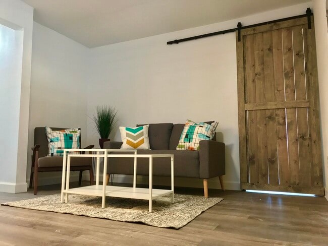 Building Photo - 2414 N Alvarado St