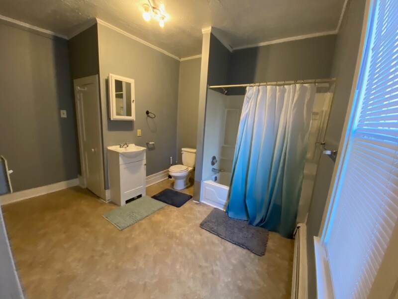 Building Photo - 157 W High St