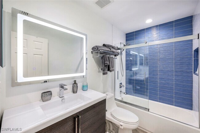 Building Photo - 10684 Gulf Shore Dr