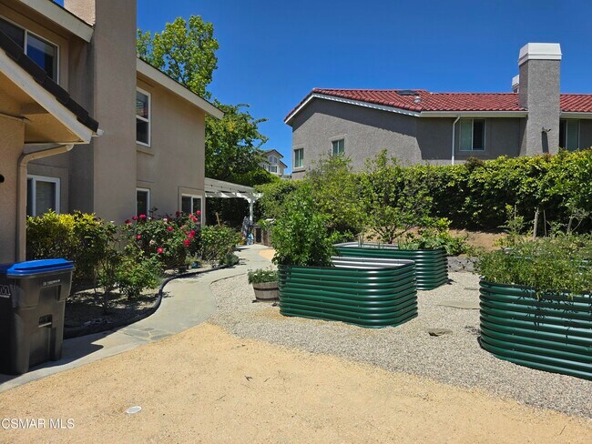 Building Photo - 3017 Klamath Ave