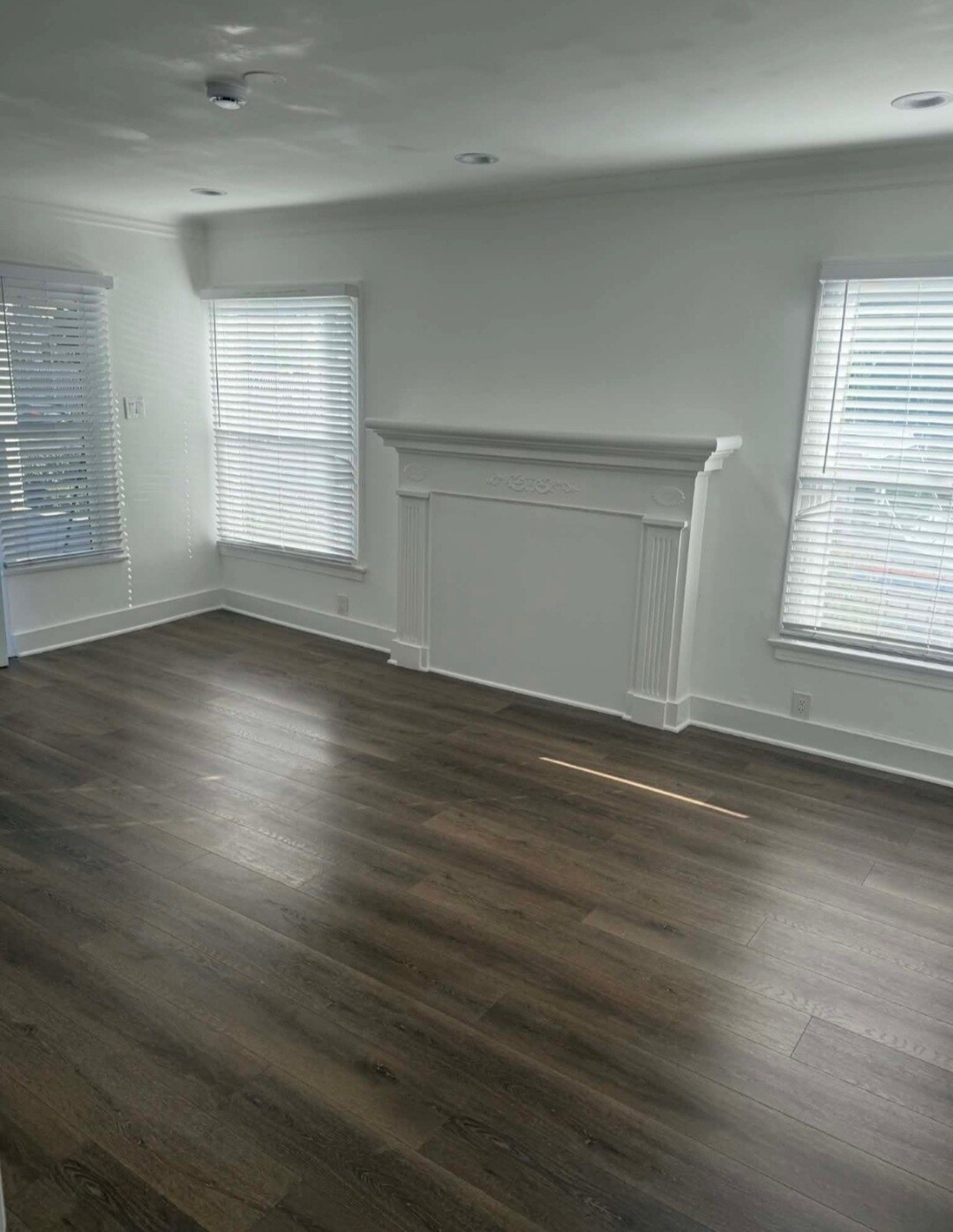 Building Photo - 2231 Ellendale Pl