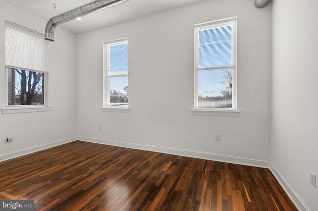 Building Photo - 3228 W Diamond St