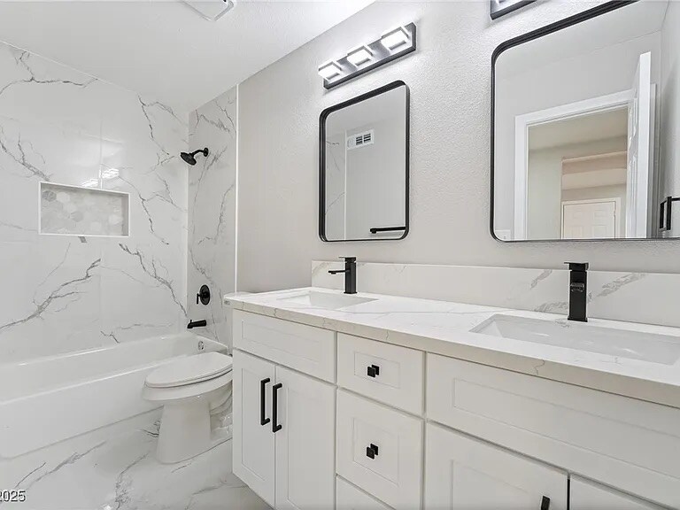 Building Photo - 2221 Ellis St