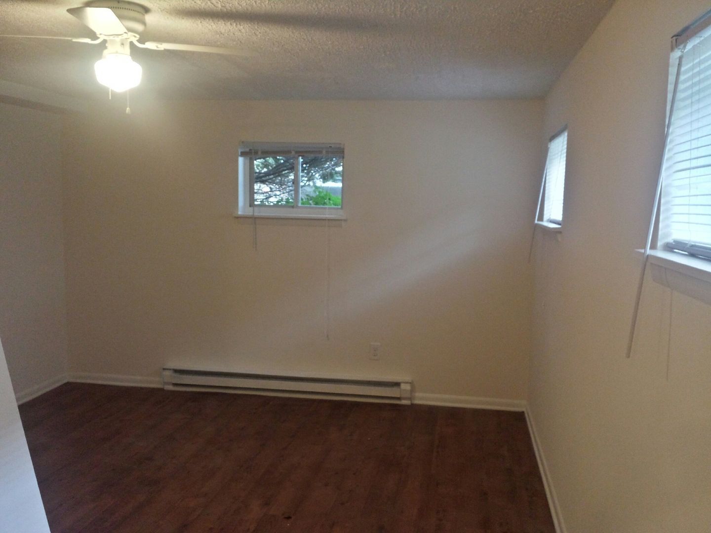 Interior Photo - Suburban Square Apartments