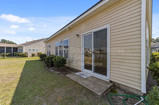 Building Photo - 877 Devon Estate Ave