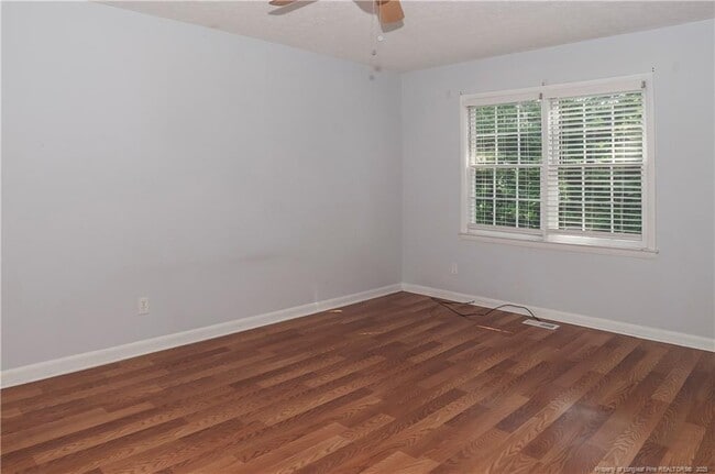 Building Photo - 1302 Kienast Dr