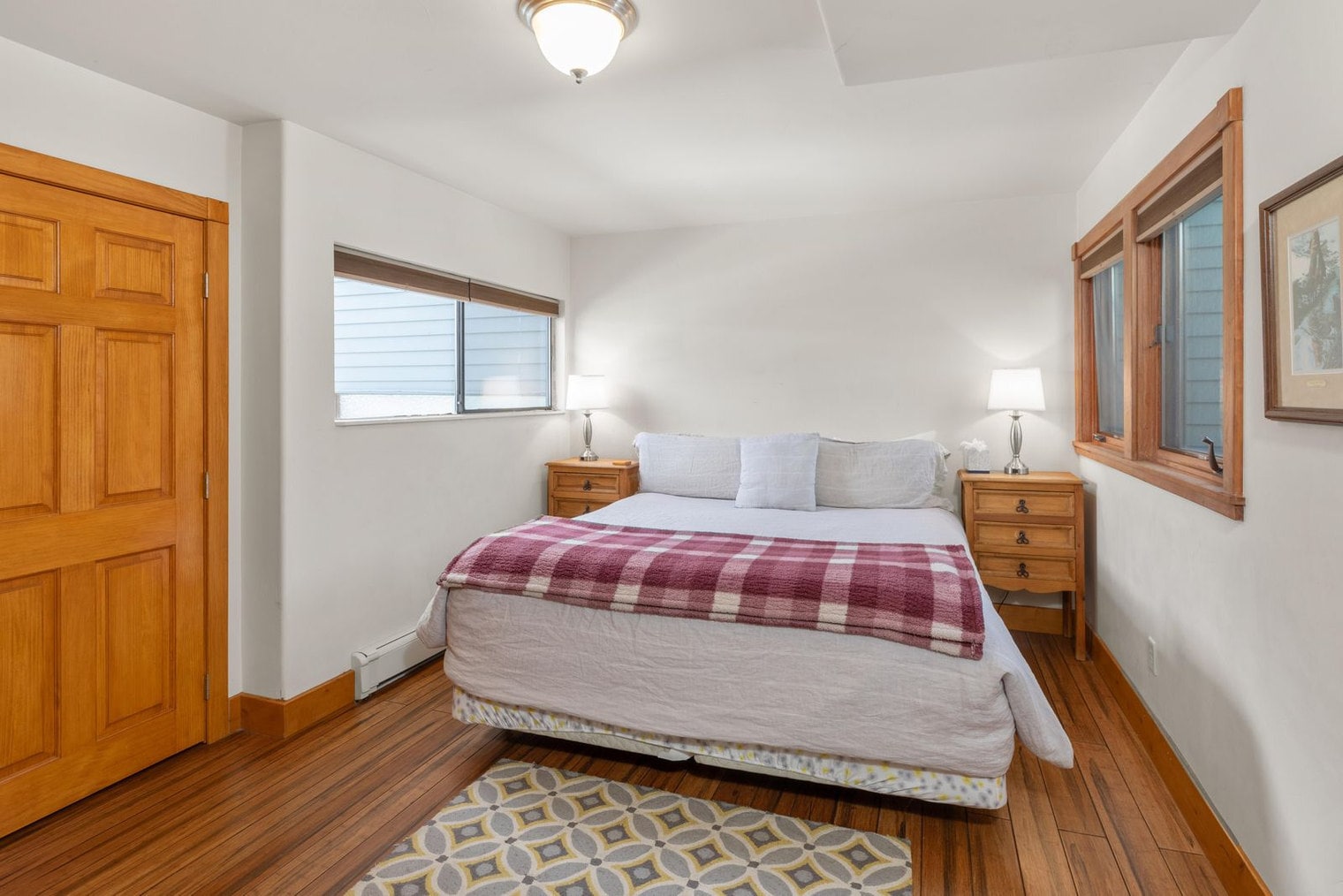 Building Photo - 747 W Pacific Ave