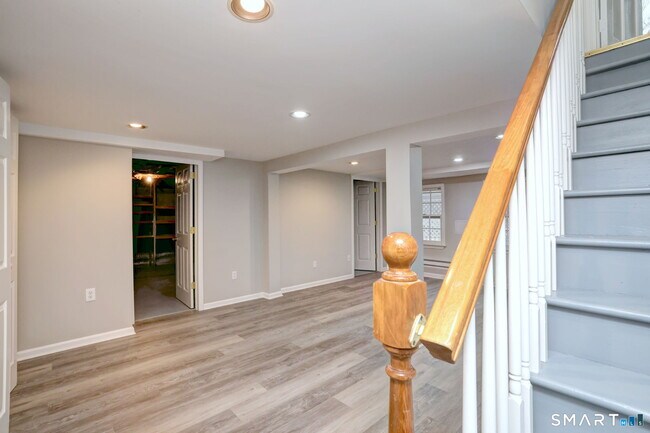 Building Photo - 25 Shelter Rock Rd