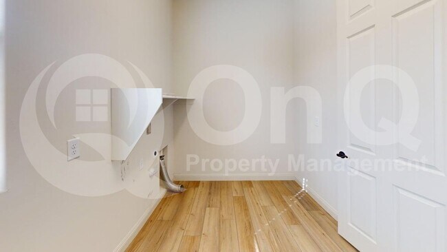 Building Photo - 2714 W Plateau Rdg Dr