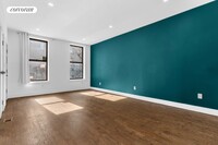 Building Photo - 297 Hinsdale St