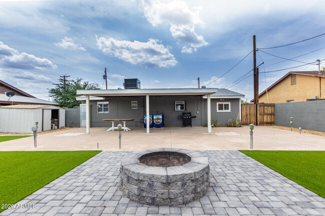 Building Photo - 5309 N 22nd Dr