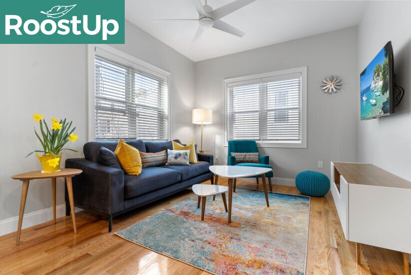 Building Photo - Furnished Bedroom with Private Bath in South Boston